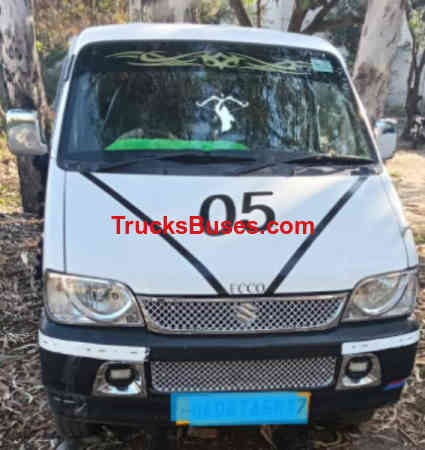 Maruti Suzuki Eeco Images